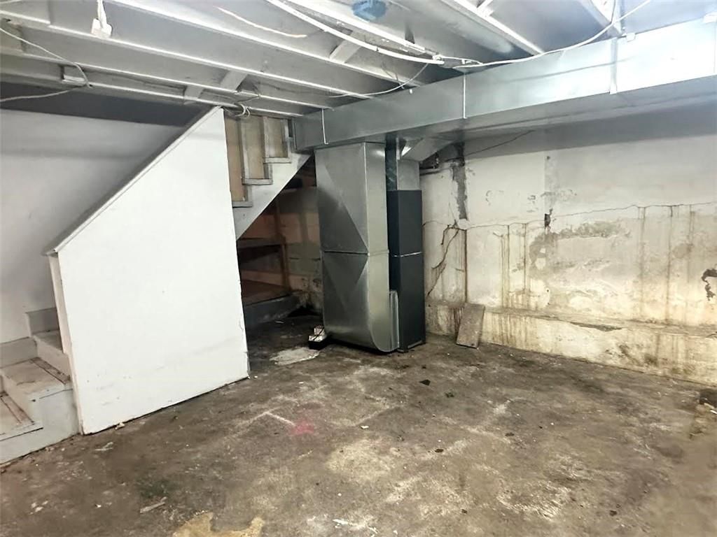 700 Allcutt Avenue — photo 10