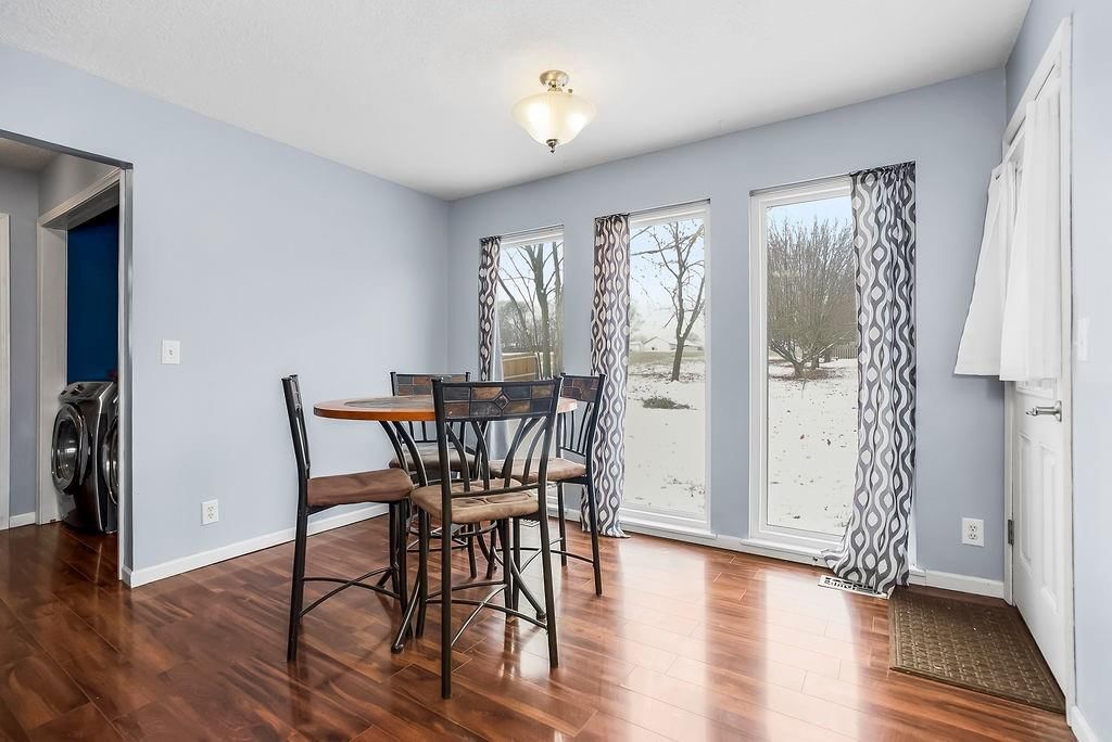 21821 RACE Street — photo 5