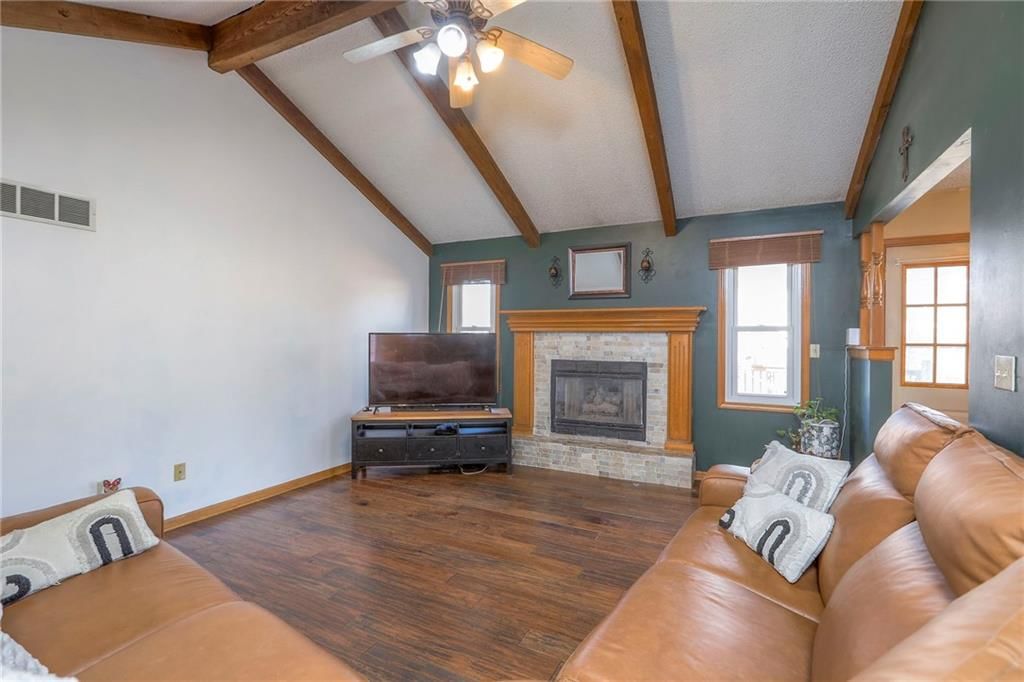 406 Park Court — photo 6