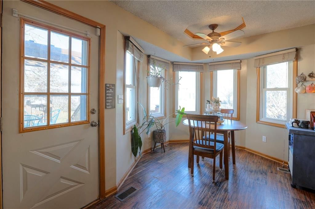 406 Park Court — photo 11