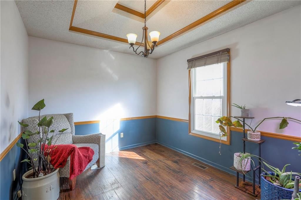 406 Park Court — photo 12