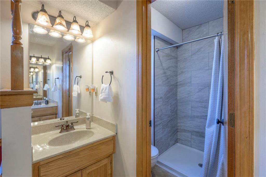 406 Park Court — photo 23