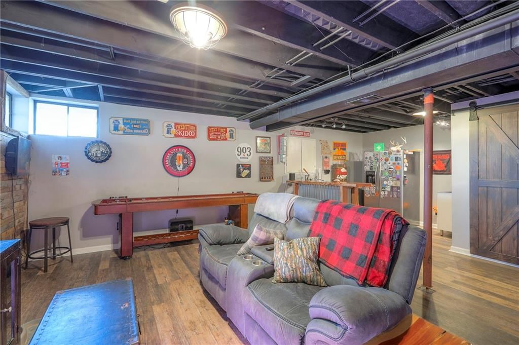 406 Park Court — photo 31