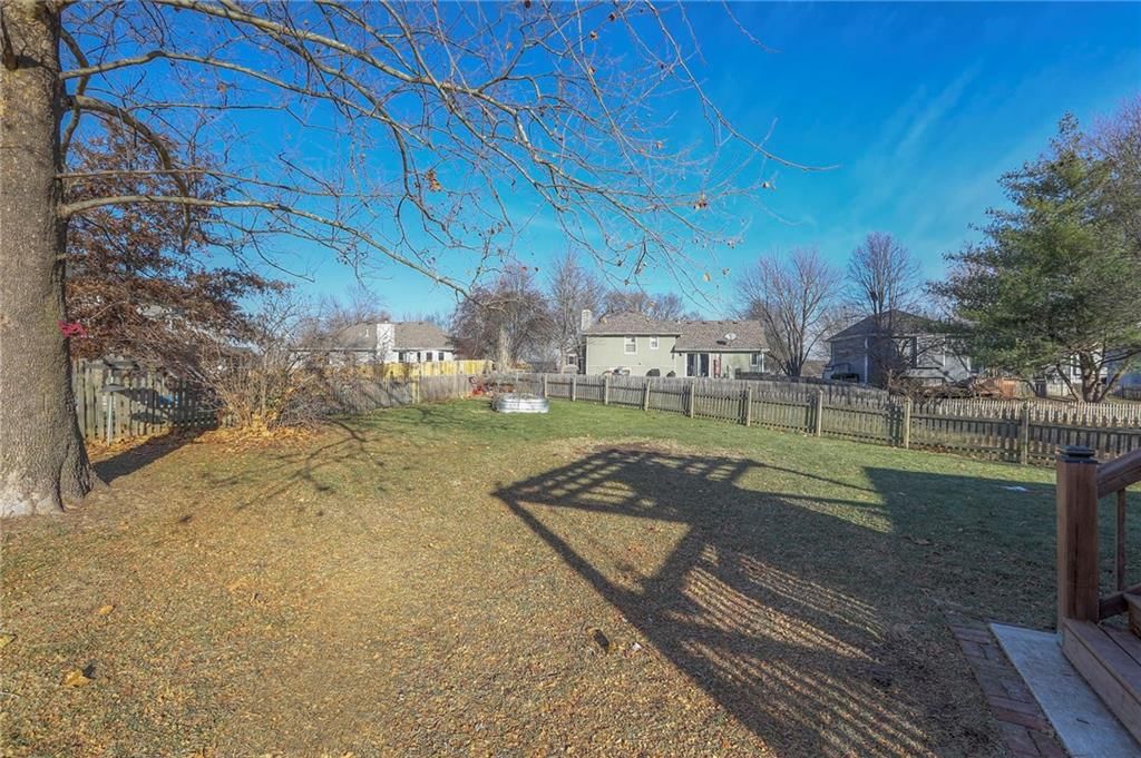 406 Park Court — photo 33