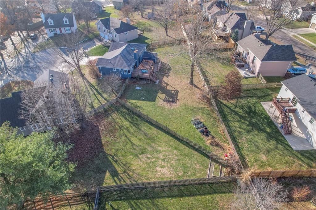 406 Park Court — photo 51