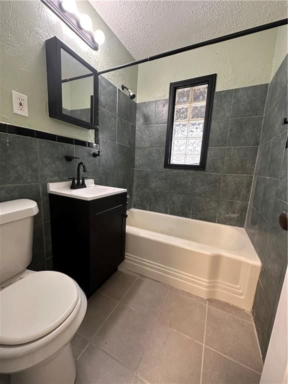2124 E 78th Street — photo 3