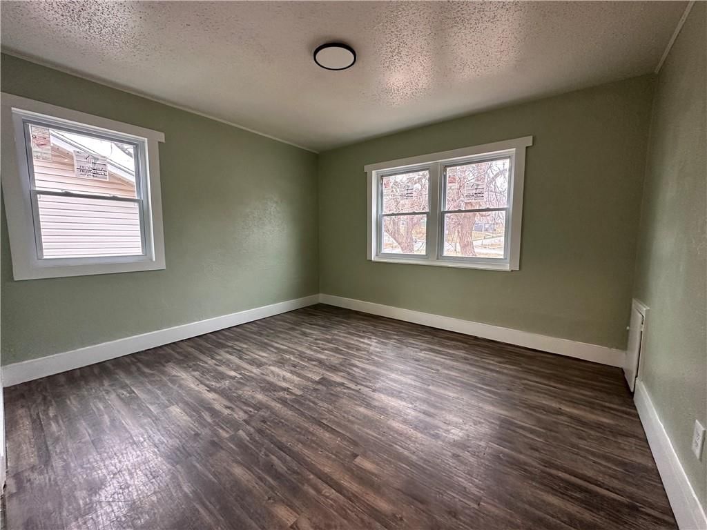 2124 E 78th Street — photo 5