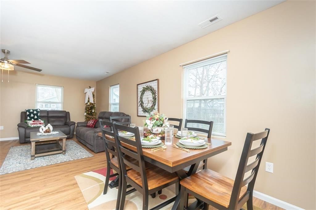 113 S Elm Street — photo 4