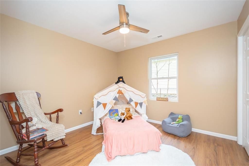 113 S Elm Street — photo 30