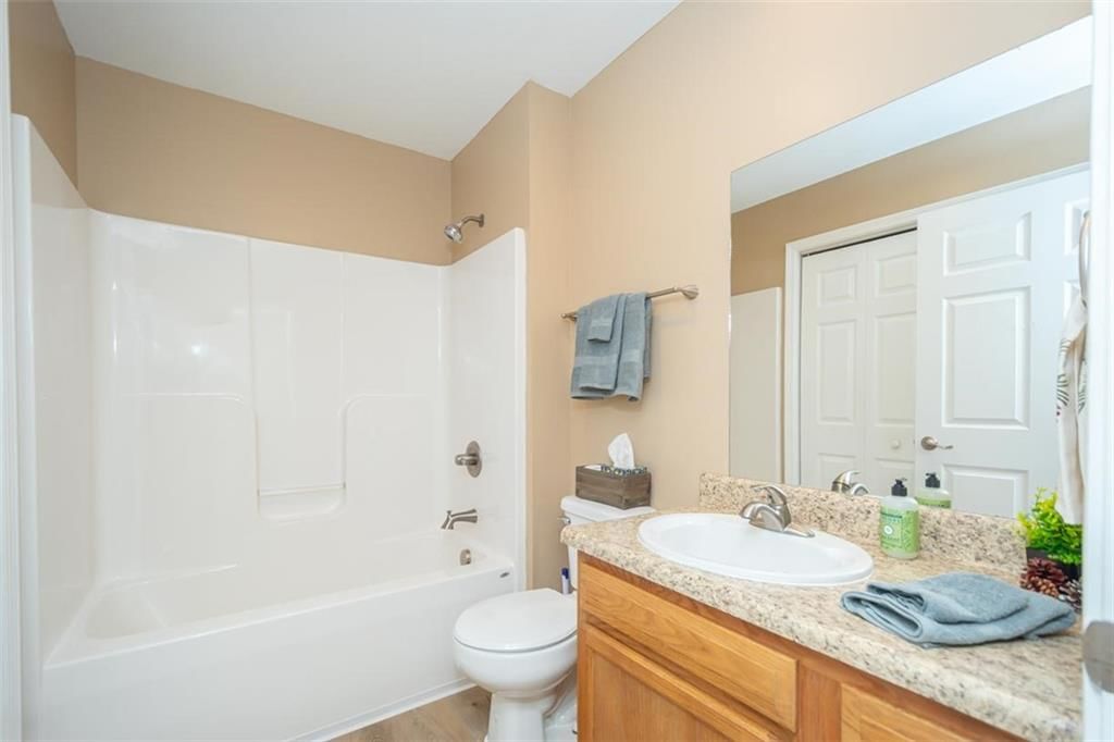 113 S Elm Street — photo 31