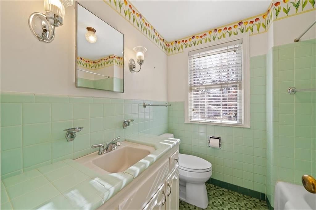 1219 W 67 Terrace — photo 21