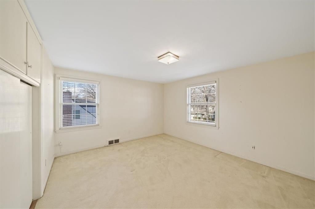 1219 W 67 Terrace — photo 22