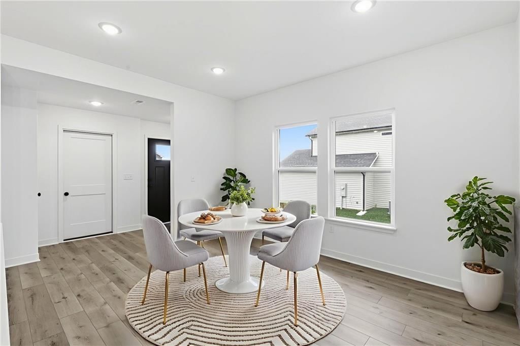 705 Mahogany Court — photo 4
