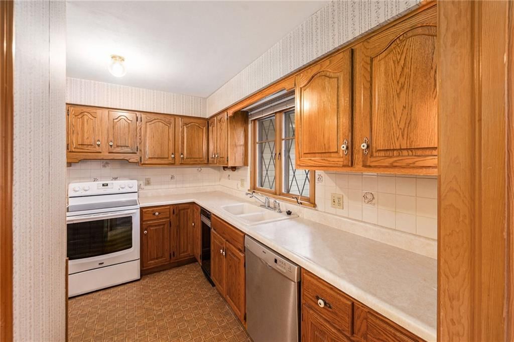 1200 W 86th Street — photo 10