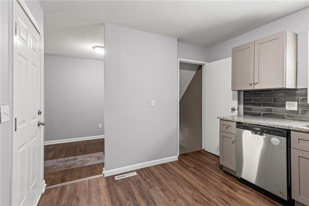 5232 N Palmer Avenue — photo 7