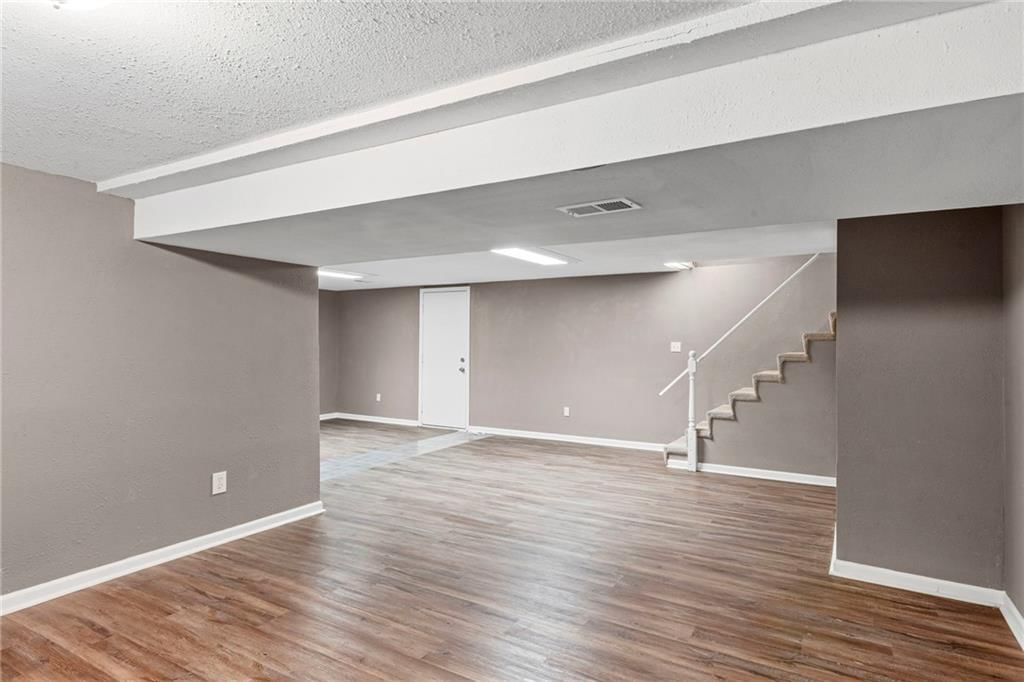 5232 N Palmer Avenue — photo 19