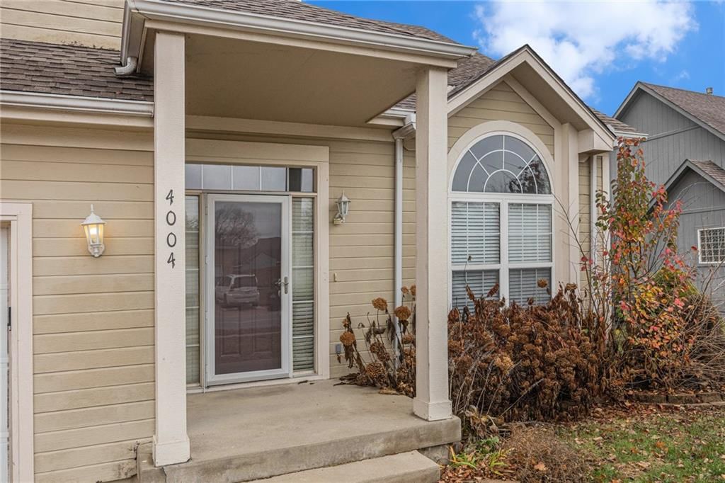 4004 SW Evergreen Lane — photo 3