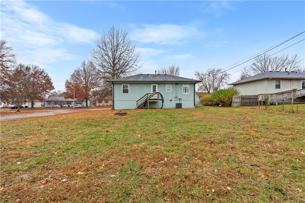 1807 Stacy Road — photo 18
