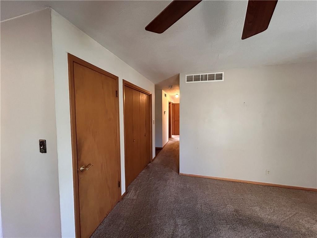 536 Hogue Street — photo 11