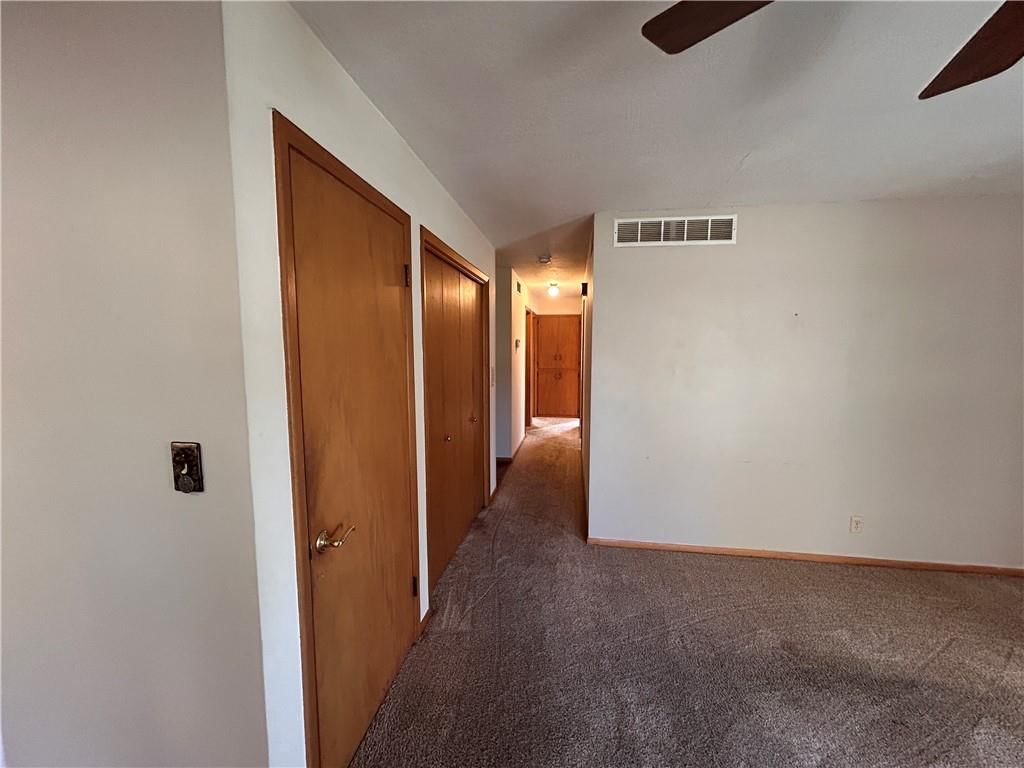 536 Hogue Street — photo 12