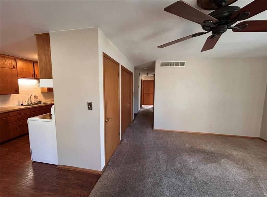 536 Hogue Street — photo 23