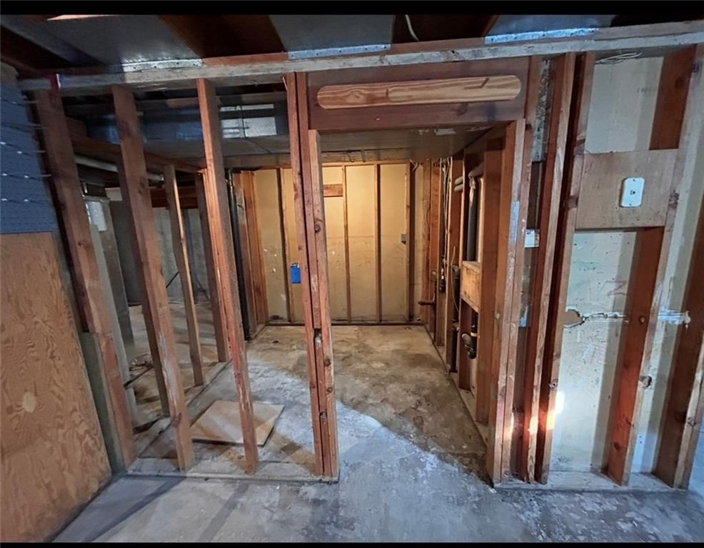 536 Hogue Street — photo 31