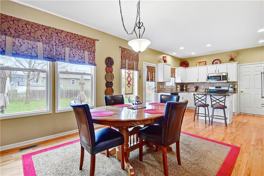 1376 E 155 Street — photo 9