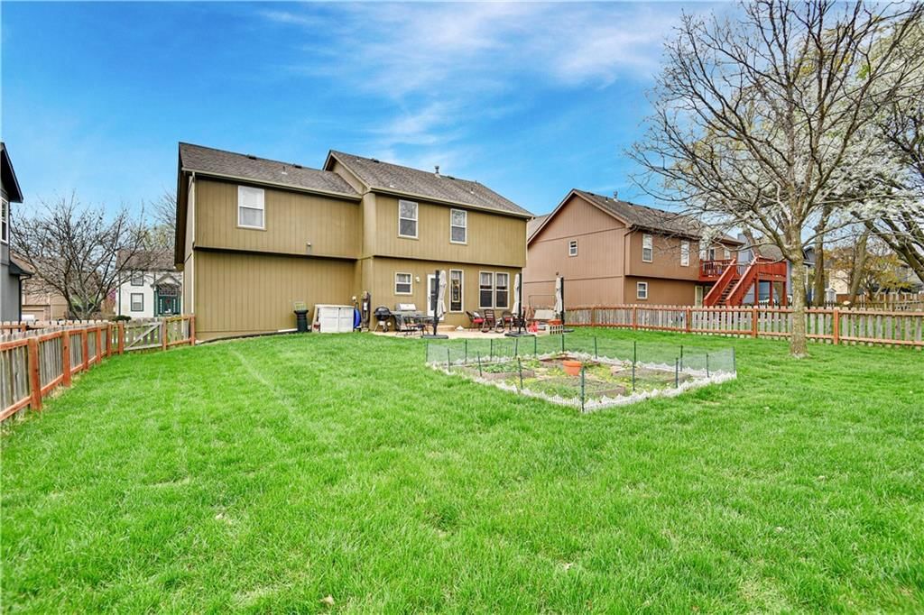 1376 E 155 Street — photo 33