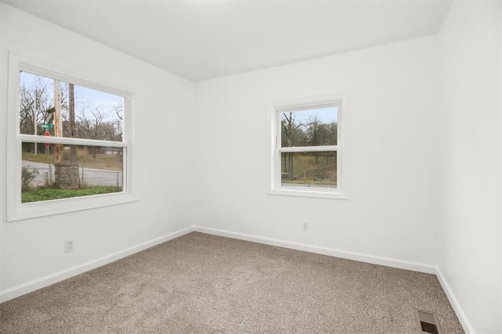 11800 Henry Street — photo 11