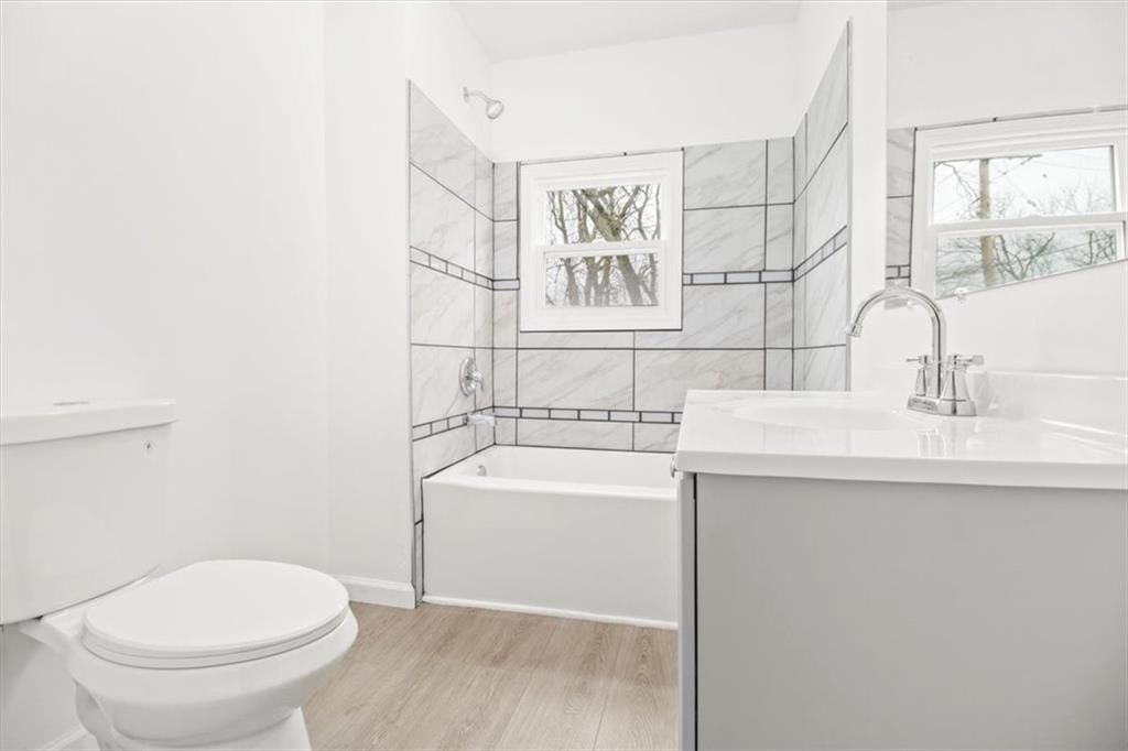 11800 Henry Street — photo 19