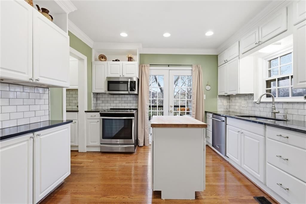 5740 Grand Avenue — photo 11