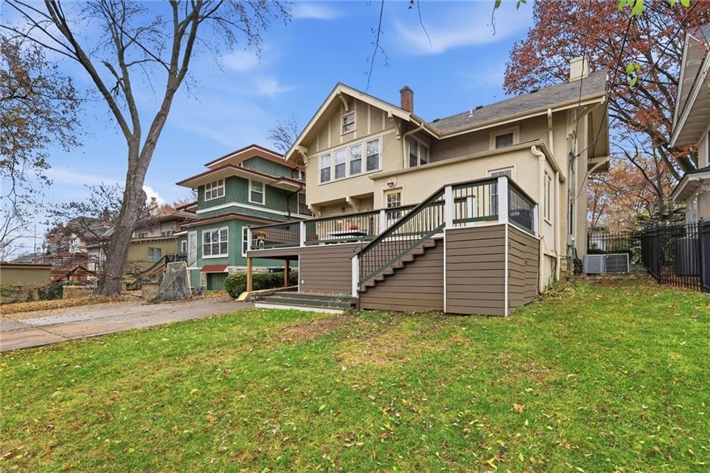 5740 Grand Avenue — photo 34