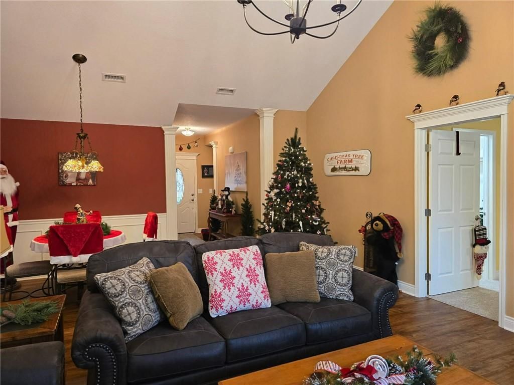 1113 Melanie Street — photo 13