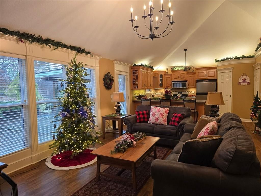 1113 Melanie Street — photo 14