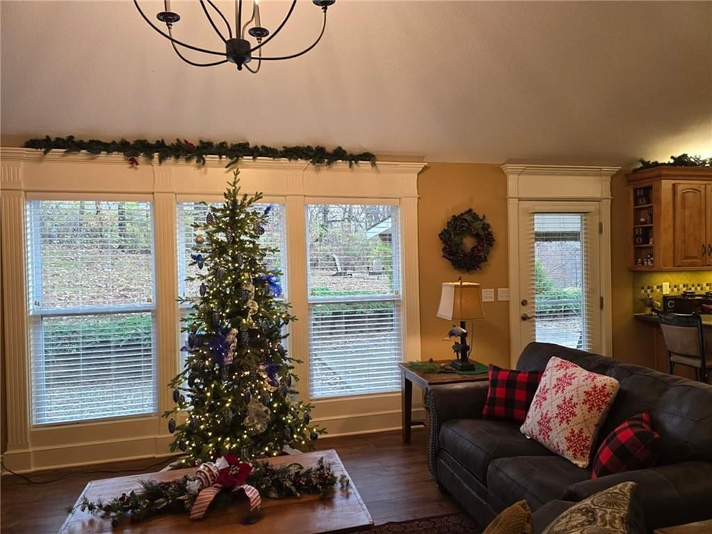 1113 Melanie Street — photo 15