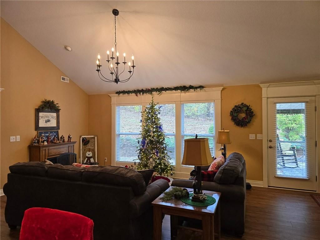 1113 Melanie Street — photo 18