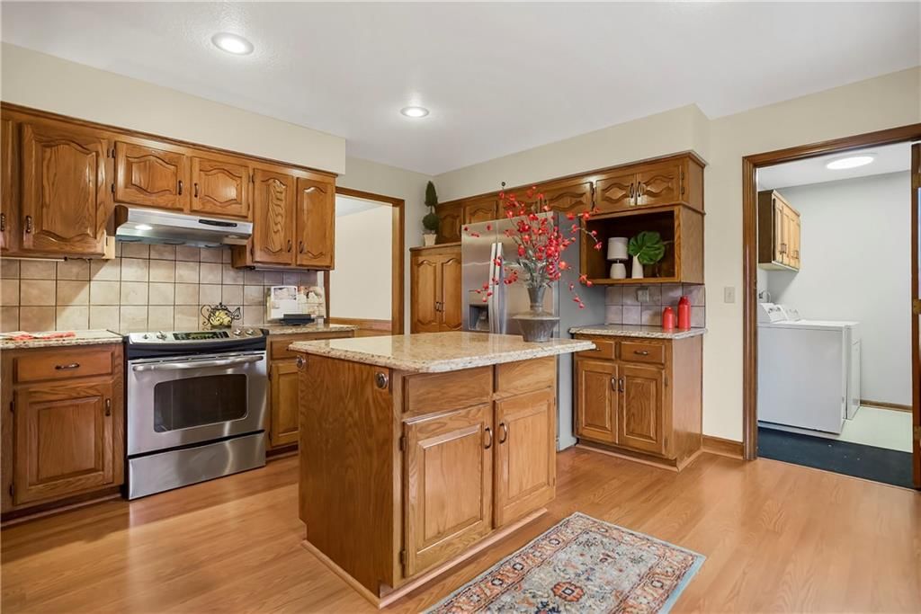 7736 Darnell Street — photo 2