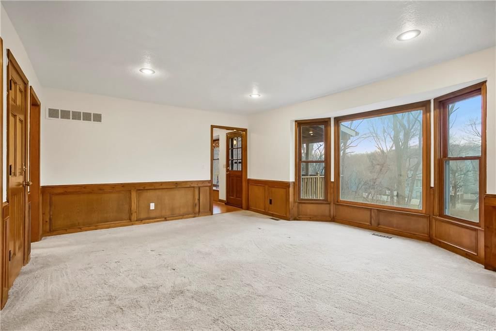 7736 Darnell Street — photo 10