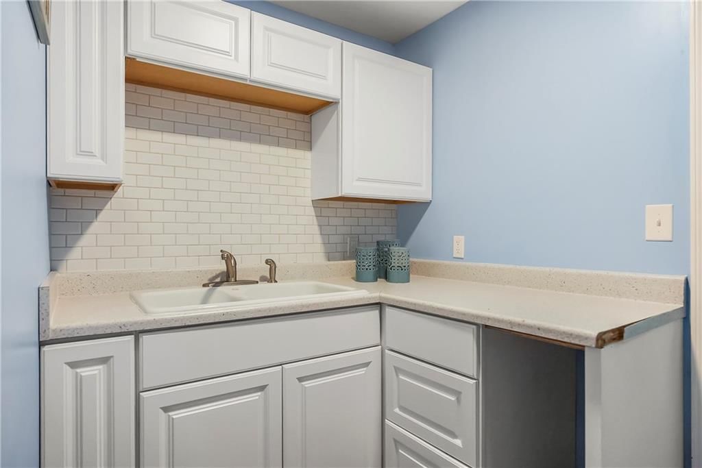 7736 Darnell Street — photo 27