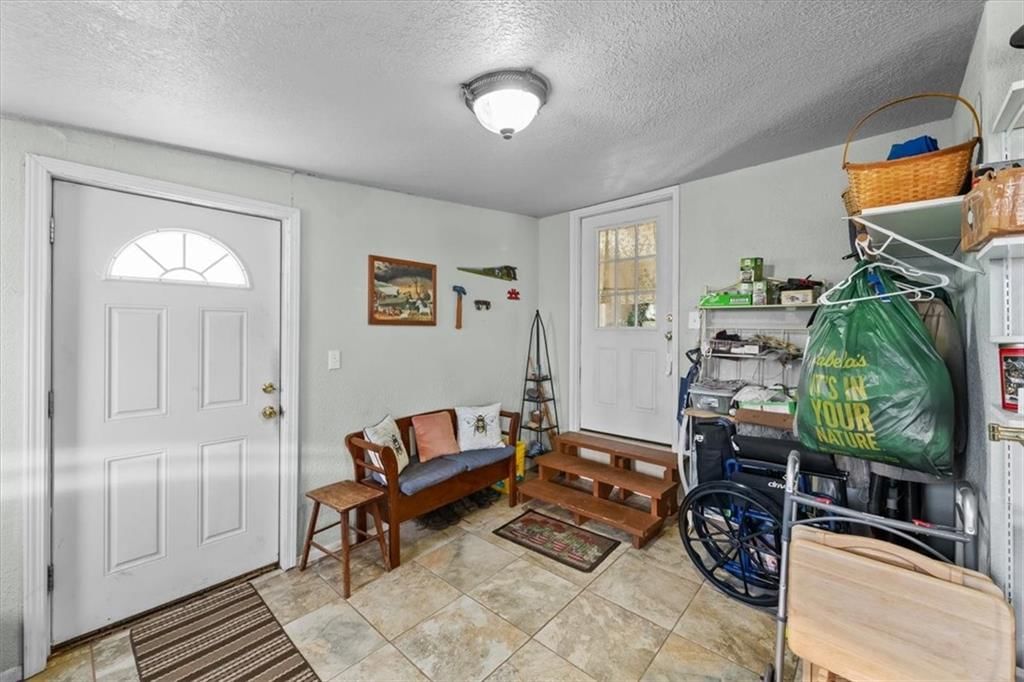 17890 Coffin Road — photo 34