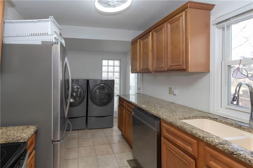 1116 Laurel Avenue — photo 10