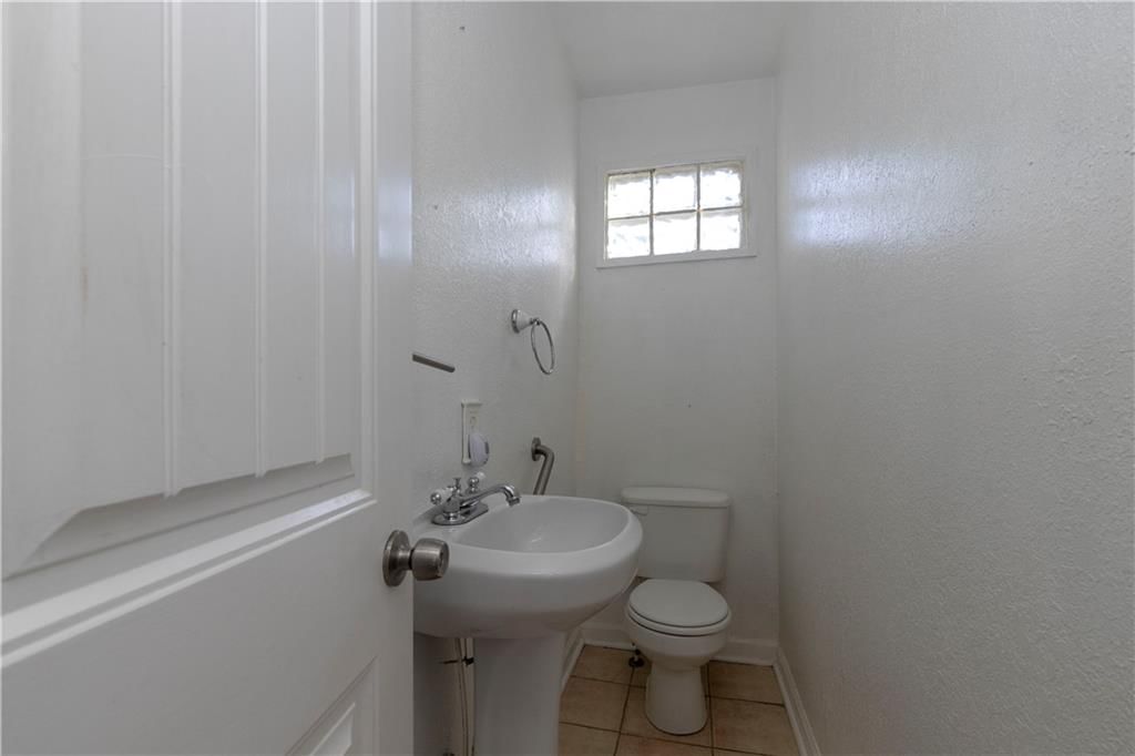 1116 Laurel Avenue — photo 14