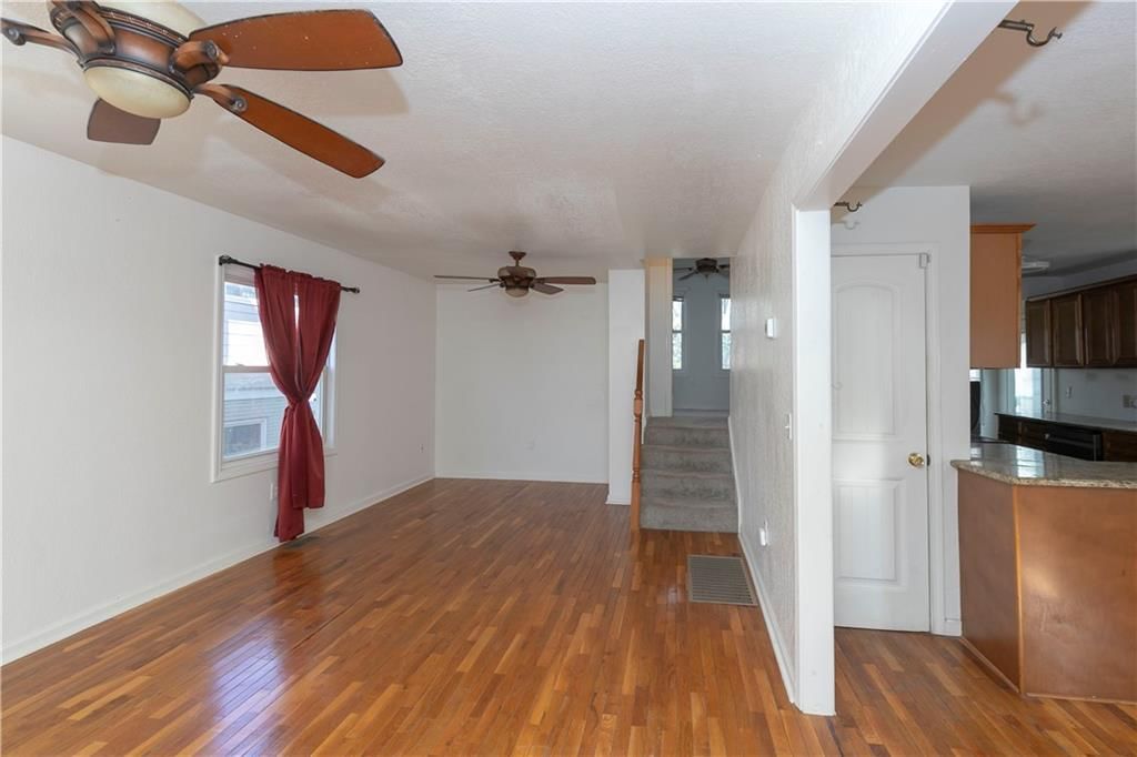 1116 Laurel Avenue — photo 15