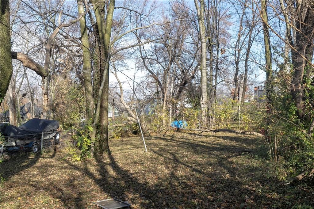 1116 Laurel Avenue — photo 38