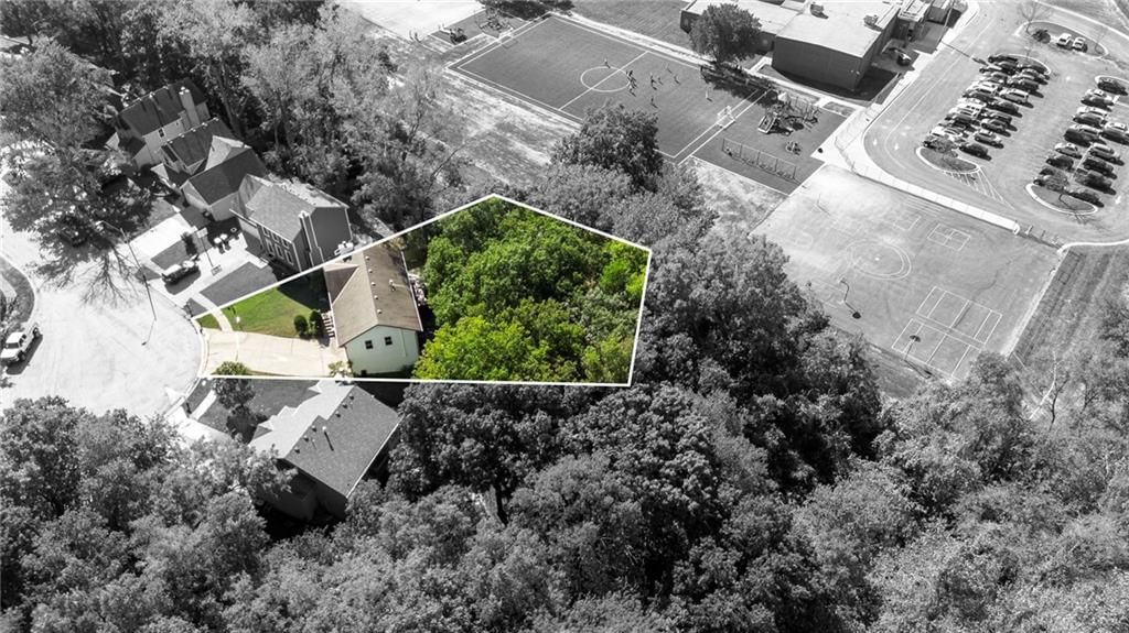 5826 N Delta Avenue — photo 46