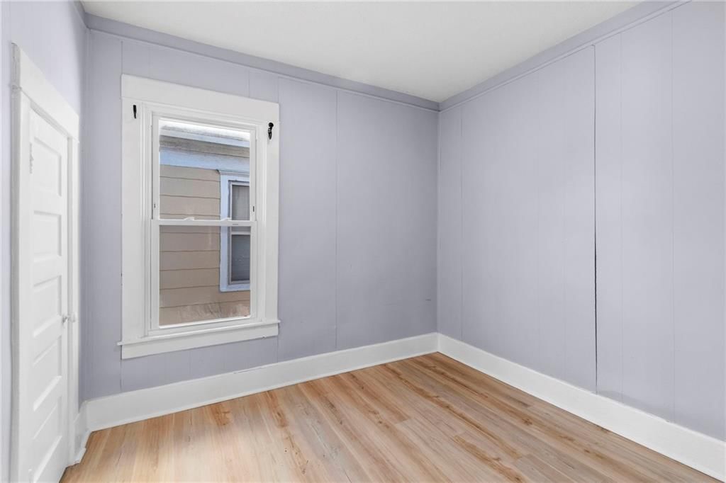 2425 Jackson Avenue — photo 15