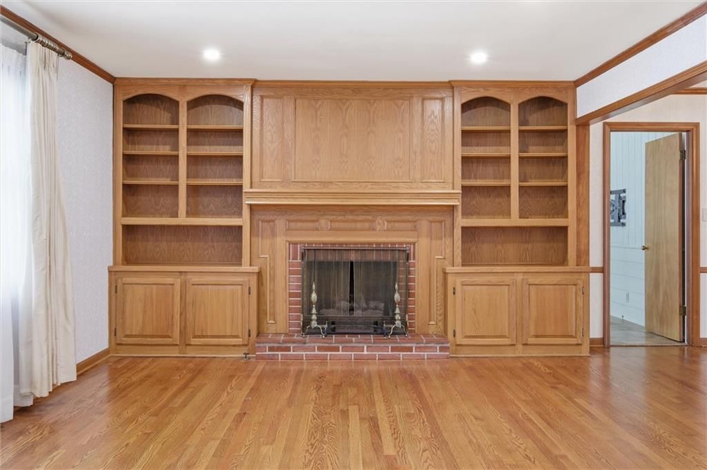 1004 W 96th Street — photo 5