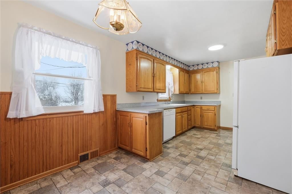 1004 W 96th Street — photo 16