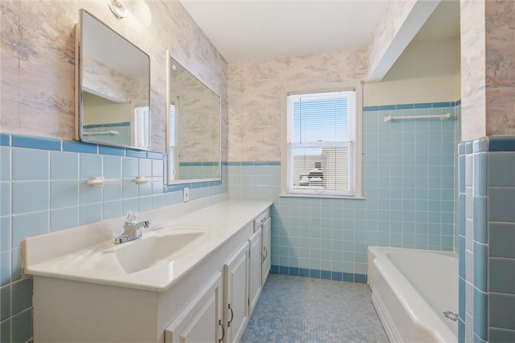 1004 W 96th Street — photo 24