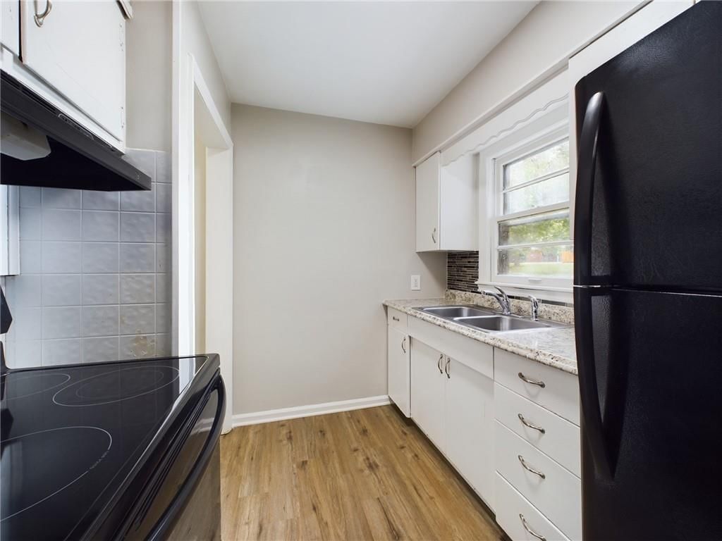 11114 Bennington Avenue — photo 8